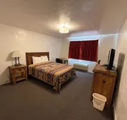 Four Corners Inn hotel detail image 4