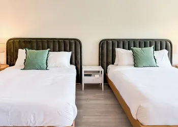 Ocean Lodge hotel thumbnail 6