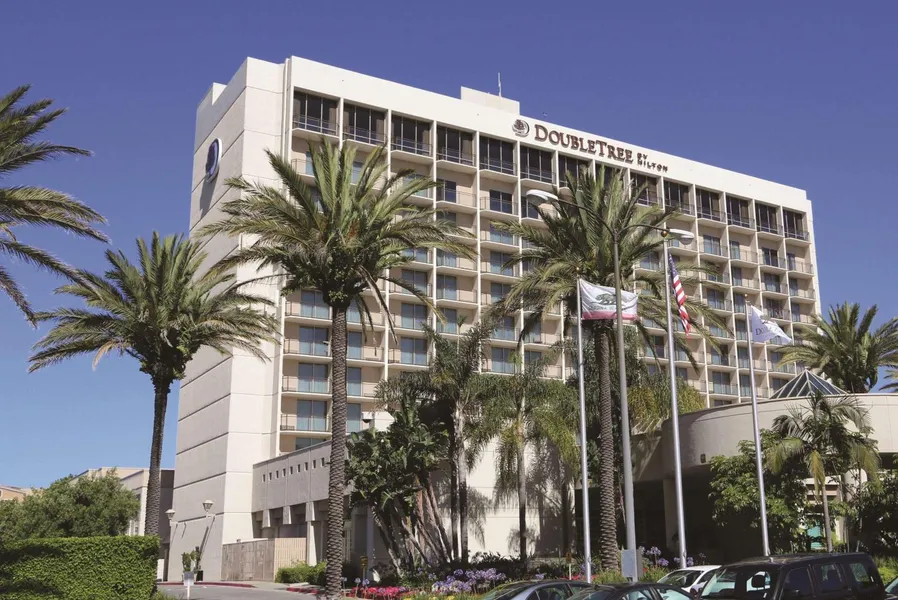 DoubleTree by Hilton Torrance - South Bay hotel detail image 2