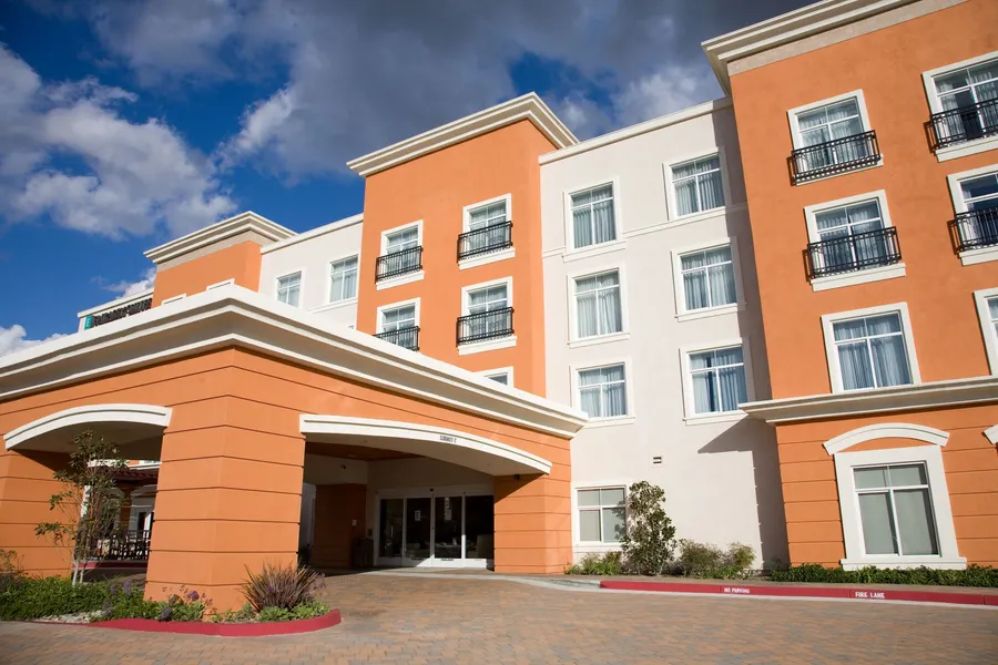 Embassy Suites by Hilton Valencia hotel detail image 2