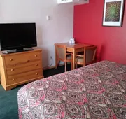 Budget INN hotel detail image 3