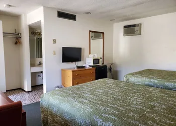 Budget INN hotel thumbnail 5