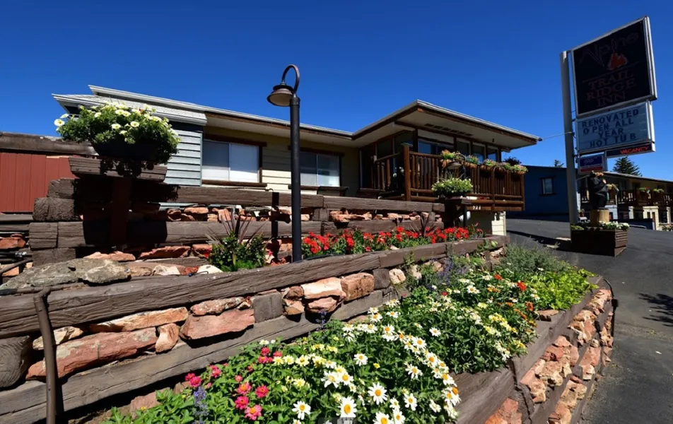 Alpine Trail Ridge Inn hotel detail image 2