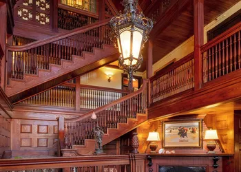 Ivy Lodge Bed & Breakfast hotel thumbnail 2