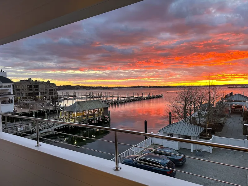 Harborside Inn hotel detail image 2