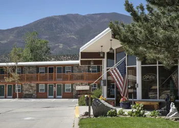 Silver Ridge Lodge hotel thumbnail 2