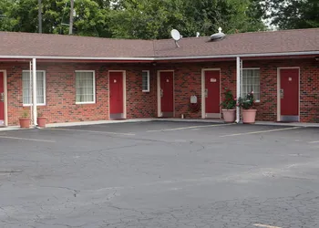 American Inn Sedalia hotel thumbnail 3