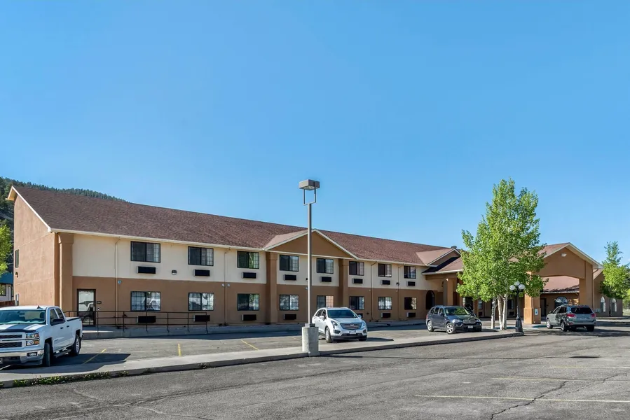 Quality Inn & Suites South Fork - Wolf Creek hotel detail image 6