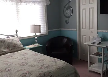 Elevate Rooms Harmony House B&B hotel thumbnail 8