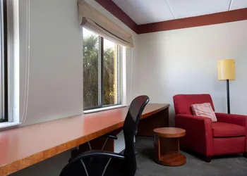 La Quinta Inn and Suites by Wyndham Miami Cutler Bay hotel thumbnail 8