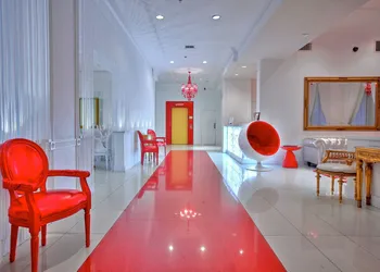 Red South Beach Hotel hotel thumbnail 7