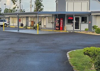 Royal Inn Motel hotel thumbnail 8