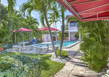 Seahorse Guesthouse hotel thumbnail 2