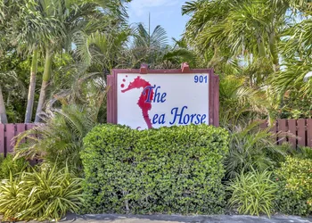 Seahorse Guesthouse hotel thumbnail 3