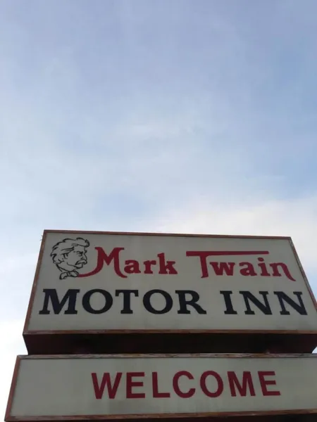 Mark Twain Motor Inn hotel detail image 6