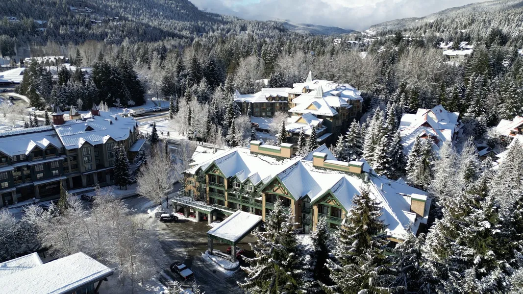 Pinnacle Hotel Whistler Village hotel detail image 2