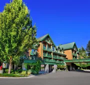 Pinnacle Hotel Whistler Village hotel detail image 3