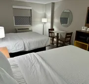 Days Inn by Wyndham Sarasota I-75 hotel detail image 3