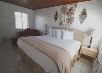 Island Breeze Inn hotel thumbnail 8