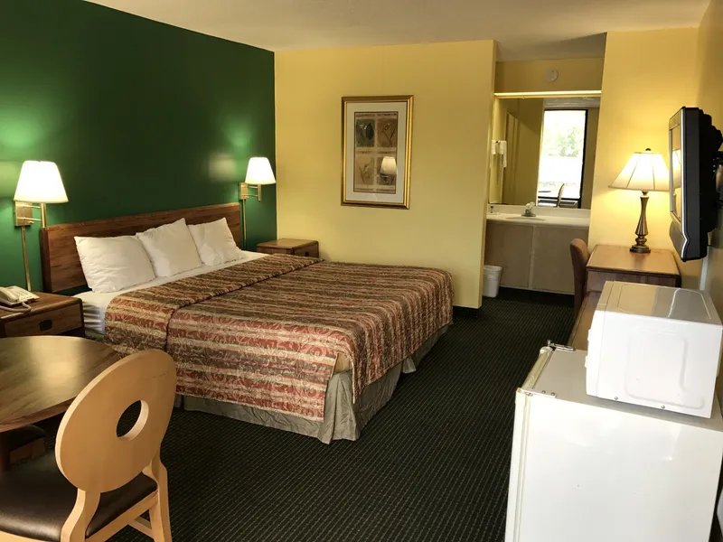 Relax Inn & Suites hotel detail image 6