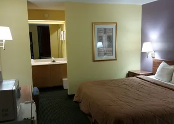 Relax Inn & Suites hotel thumbnail 7