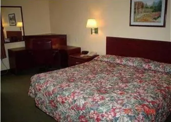Country Hearth Inn & Suites Union City Atlanta hotel thumbnail 4