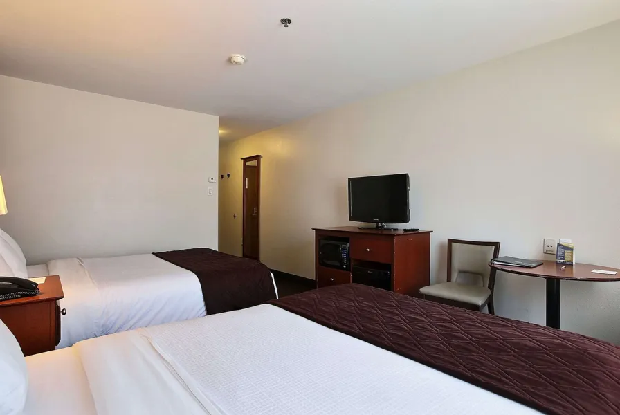 Super 8 by Wyndham Trois-Rivieres hotel detail image 6