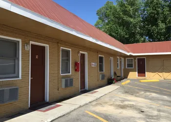 Elko Motel hotel thumbnail 2
