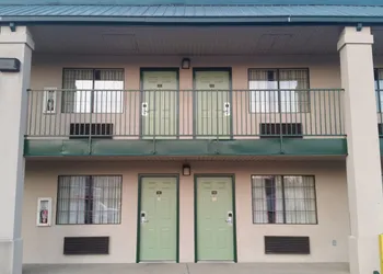 Travel Inn hotel thumbnail 4