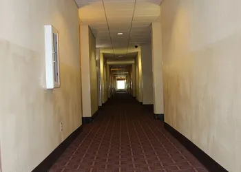 Super 8 by Wyndham Natchez hotel thumbnail 3