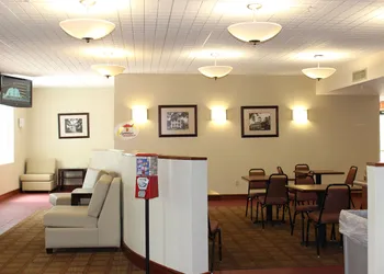 Super 8 by Wyndham Natchez hotel thumbnail 5