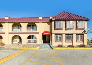 Econo Lodge Urbandale hotel thumbnail 8