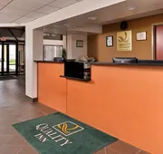 Quality Inn & Suites Matteson near I-57 hotel detail image 3