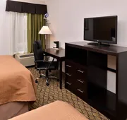 Quality Inn & Suites Matteson near I-57 hotel detail image 7