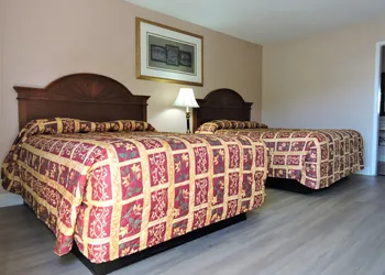 American Inn Motel hotel thumbnail 8