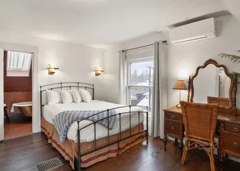 Greenbriar Inn hotel thumbnail 7