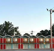 Gray Plaza Motel Benton Rend Lake I-57 hotel detail image 5