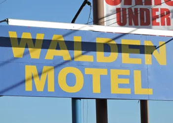 Walden Motel hotel thumbnail 3