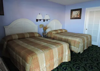 Walden Motel hotel thumbnail 7