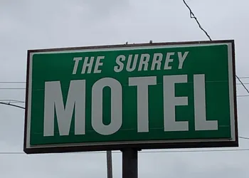 Surrey Motel hotel thumbnail 2