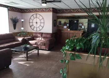 Southfork Motel and Grill hotel thumbnail 2