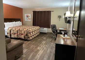 Southfork Motel and Grill hotel thumbnail 5