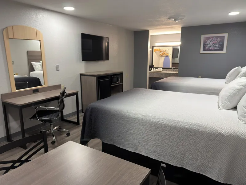 Americas Best Value Inn Cabot hotel detail image 6