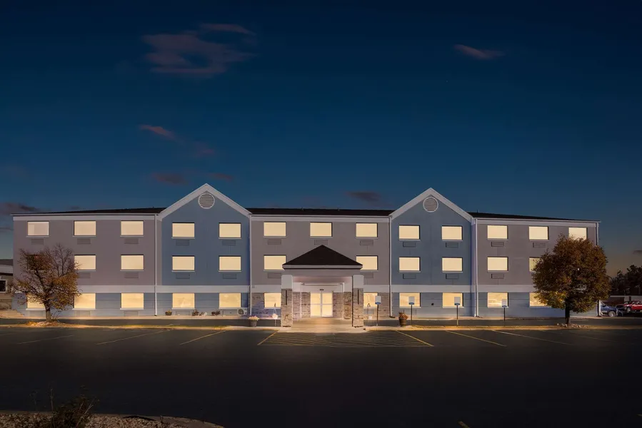 Comfort Inn & Suites Mason City - Clear Lake hotel detail image 6