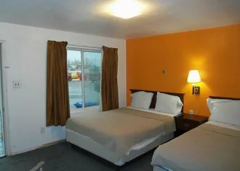 Super 54 Inn hotel thumbnail 8