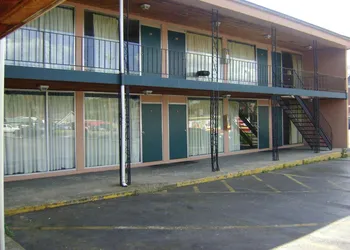 Ashland Inn hotel thumbnail 3