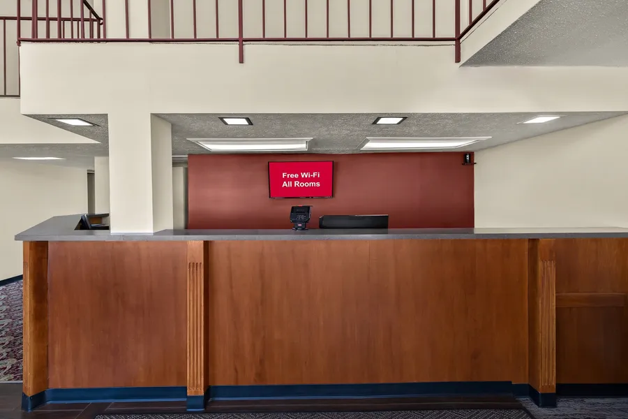 Red Roof Inn & Suites Cave City hotel detail image 2