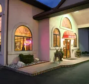 Gateway Inn And Suites hotel detail image 3