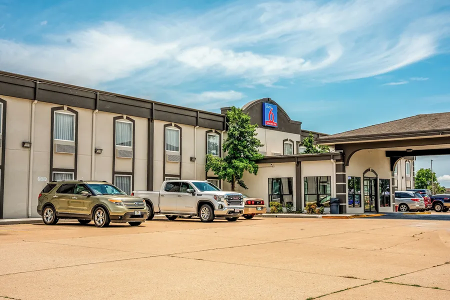 Studio 6 Claremore, OK hotel detail image 2