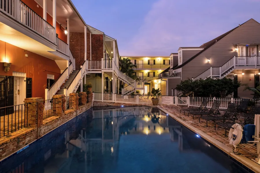 New Orleans Courtyard Hotel and Suites by the French Quarter hotel detail image 2